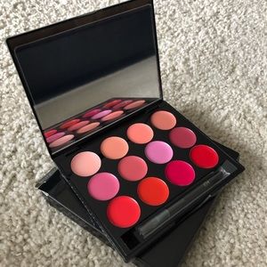 ISH lip pallet BRAND NEW